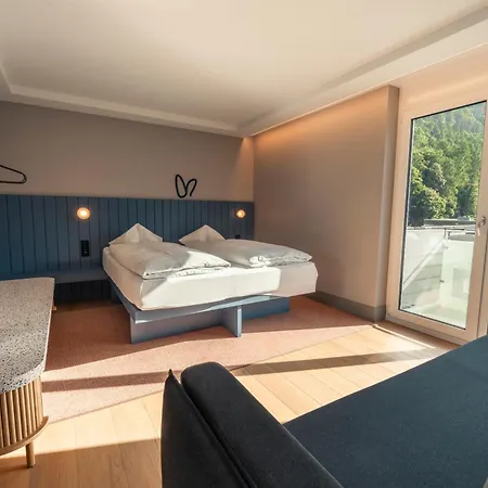 فندق Hop & Unterseen