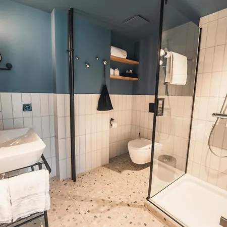 Ξενοδοχείο Hop &