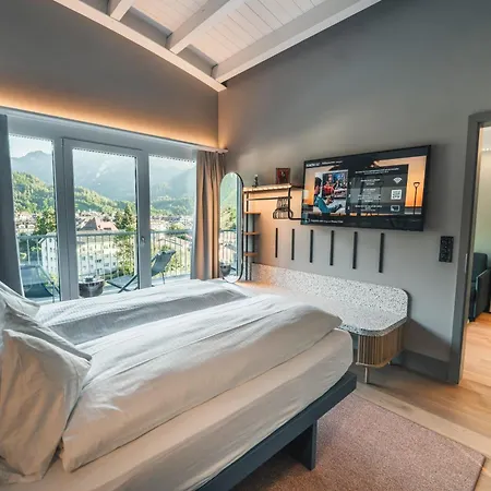 Hop & فندق Unterseen