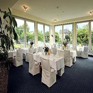 Hotel Hop &