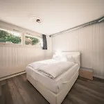Hotel Hop &